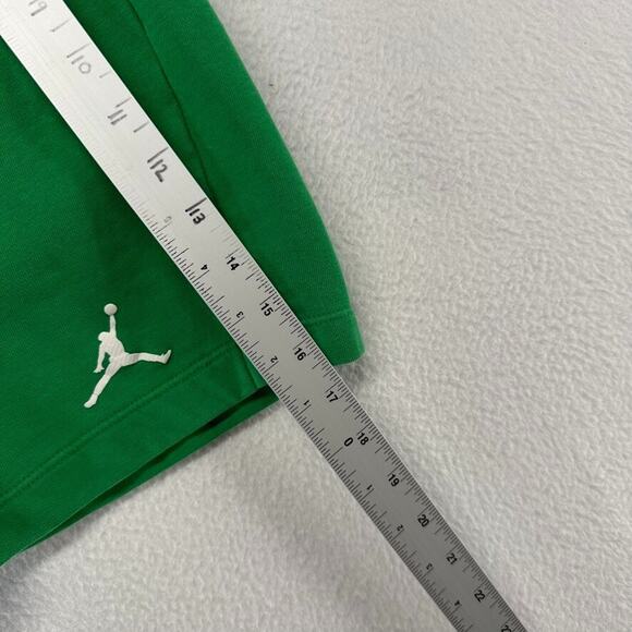 Jordan Shorts men's Small Green Cotton Sweat Jumpman Logo Spellout Air Pockets - Picture 5 of 9